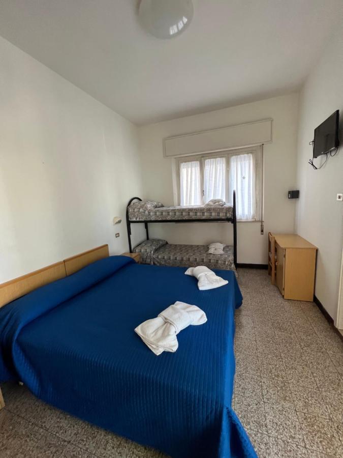 Mehari Hotel Rimini Exterior photo